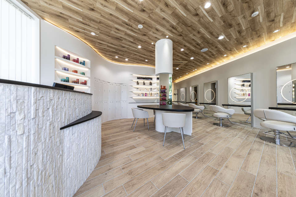 CPO設計　美容クリニック施工事例「arch by kenje 平塚」