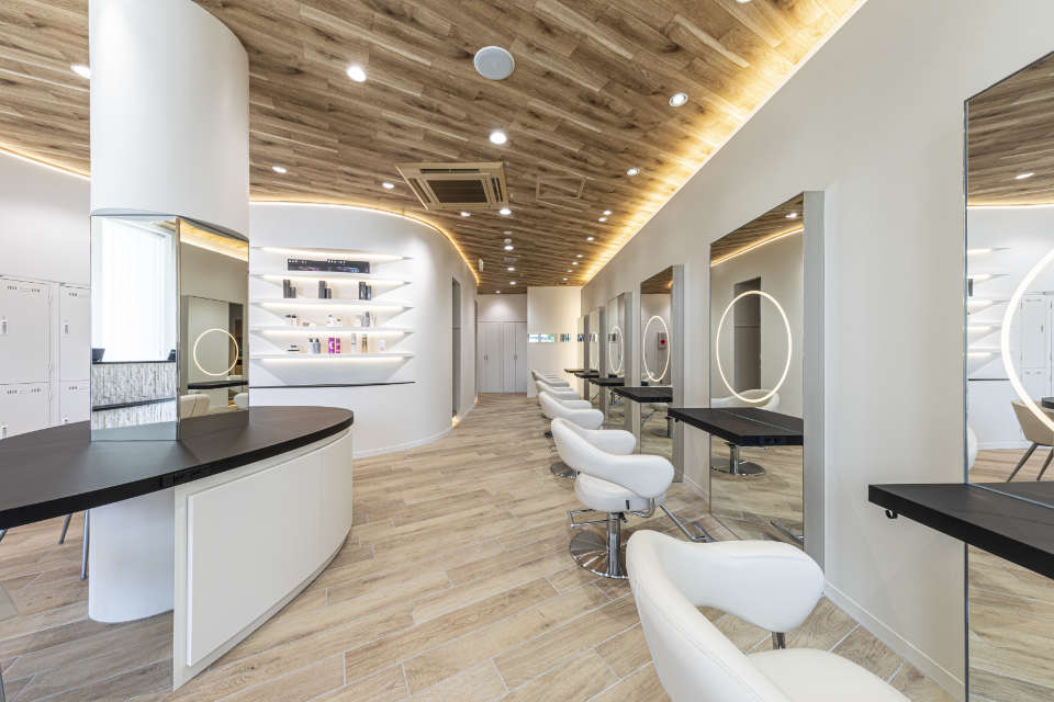 CPO設計　美容クリニック施工事例「arch by kenje 平塚」