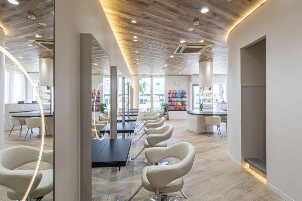 CPO設計　美容クリニック施工事例「arch by kenje 平塚」