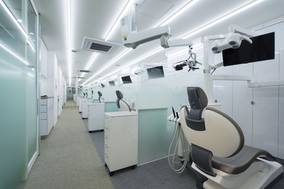 CPO設計　歯科・デンタルクリニック施工事例「医療法人社団翔舞会　エムズ総合歯科クリニック新丸子」