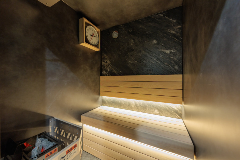 CPO設計　フィットネス施工事例「フィットイージー目黒碑文谷店」