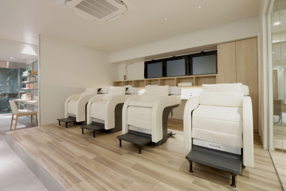 CPO設計　美容院・美容室・ヘアサロン施工事例「FLIP B AVEDA」