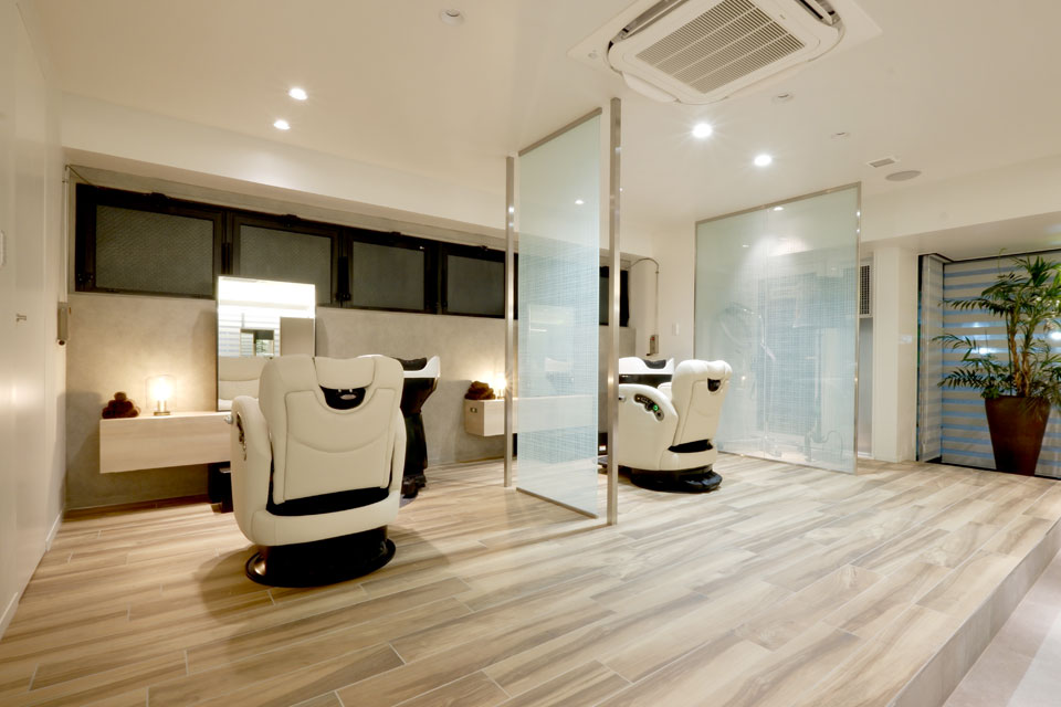 CPO設計　美容院・美容室・ヘアサロン施工事例「FLIP B AVEDA」