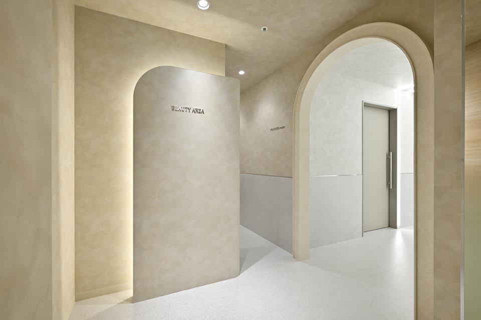 CPO設計　美容クリニック施工事例「Fusion Clinic 青山」