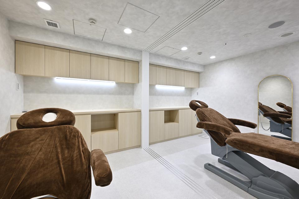 CPO設計　美容クリニック施工事例「Fusion Clinic 青山」