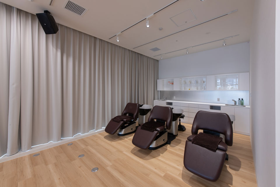 CPO設計　スタジオ施工事例「株式会社ガモウ 岐阜支店／岐阜スタジオ／cetera beauty shop gifu」