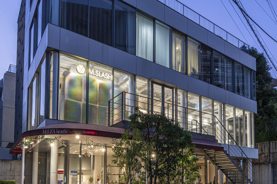 CPO設計　美容院・美容室・ヘアサロン施工事例「M.SLASH表参道」