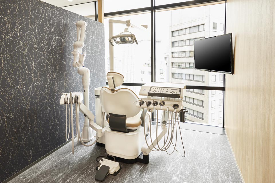 CPO設計　歯科・デンタルクリニック施工事例「人形町駅前クロス歯科・矯正歯科」
