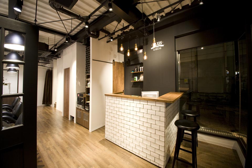 CPO設計　美容院・美容室・ヘアサロン施工事例「PLUS」